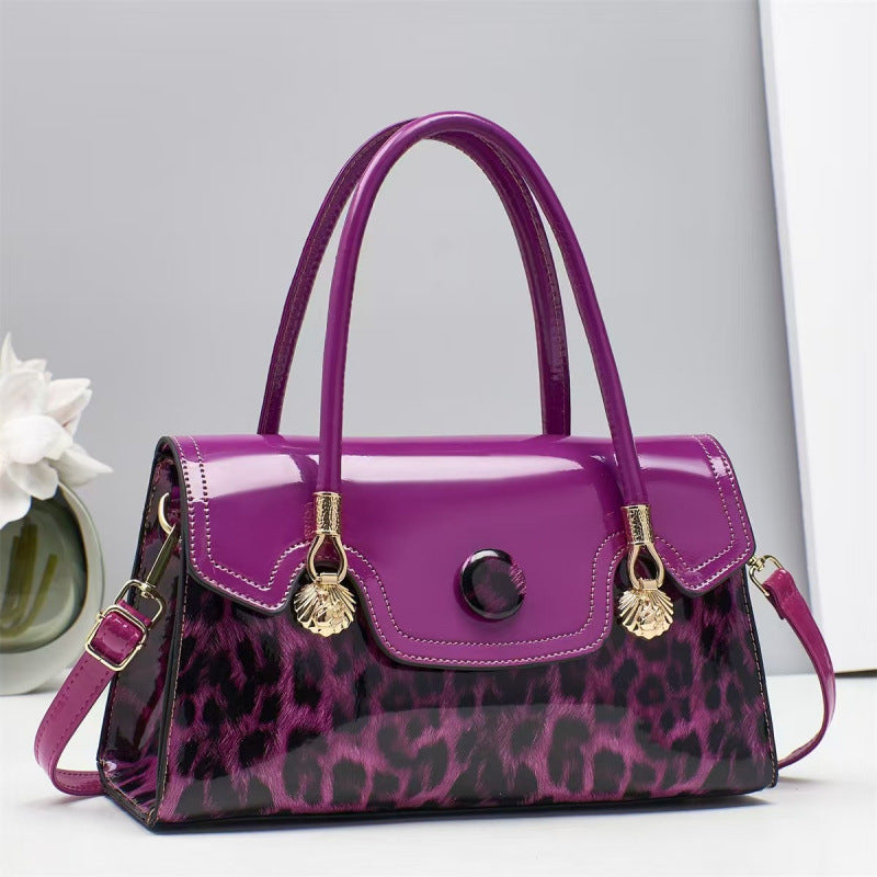 Textured Shoulder Crossbody Bag Trendy And Versatile With A Leopard Print