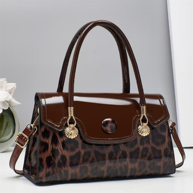Textured Shoulder Crossbody Bag Trendy And Versatile With A Leopard Print