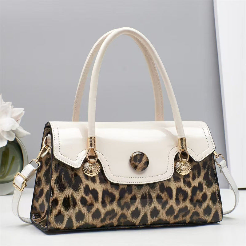 Textured Shoulder Crossbody Bag Trendy And Versatile With A Leopard Print